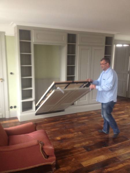 Lit escamotable ouvert